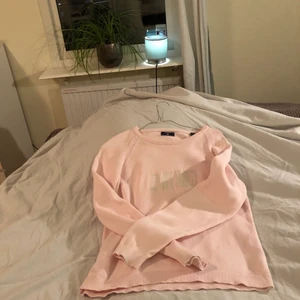 Rosa tröja Gant - Tröjan är som ny.