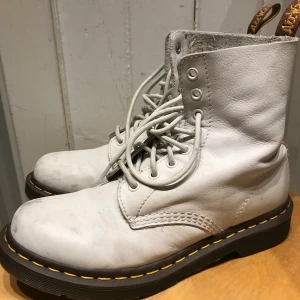 Dr Martens - Använda men i gott skick