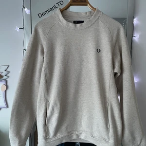 Fred Perry Crewneck - Condition very good 8/10. Shipping from Poland