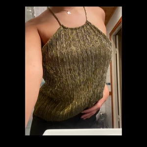 Nyårs topp - Aldrig använd, lappen kvar! Snabb leverans om den önskas till nyår! 