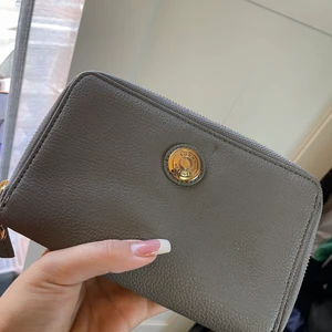 Plånbok  - Aldrig använd (Tommy Hilfiger)