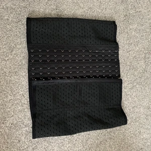 Korsett storlek s - En ny korsett i storlek S!