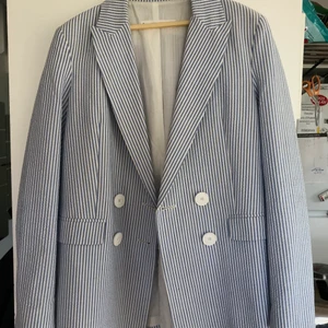 Mango Kavaj  - Säljer min Mango Kavaj , storlek S