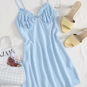 Söt blå klänning  - Storlek S 