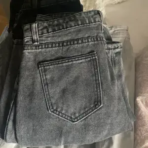 Säljer dessa gråa jeans från monki