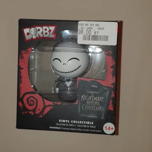 Dorbz, Jack skellington - OÖPPNAD Jack skellington från The nightmare before Christmas . Själva figuren är ca 5-10 cm stor, (lite svårt att mäta den i kartongen) skickar eller möts i Karlskoga/Örebro/Hallsberg (SAMFRAKTAR GÄRNA!)