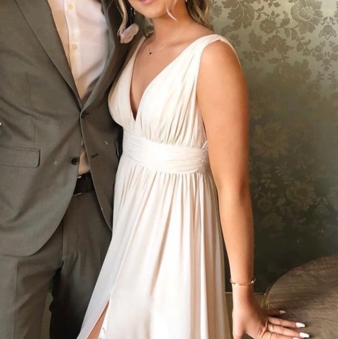 Fin balklänning i storlek 36 