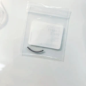 Silvrig Banan utan kulor - Silvrig banan utan kulor. Materialtjocklek: 1,6mm. Längd: 15mm.                                                               Passar perfekt till kulorna jag säljer.                                • 𝐅𝐫𝐚𝐤𝐭 𝐢𝐧𝐫𝐚̈𝐤𝐧𝐚𝐭 𝐢 𝐩𝐫𝐢𝐬𝐞𝐭! • 📩🤍   