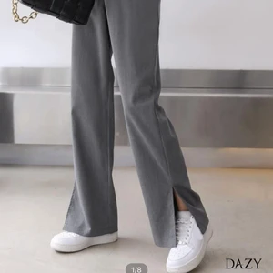 Grå kostymbyxor  - Aldrig använda 