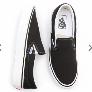 Vans slip-on - Slip-on vans svarta stl 38 skriv för fler bilder