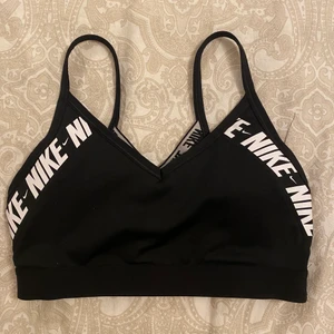 Nike - Nike sport bh, använd fåtal gånger