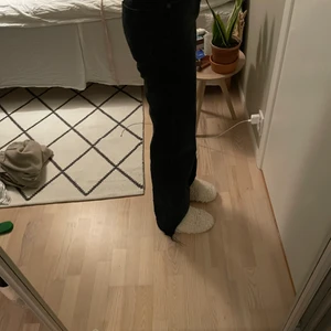 Zara jeans storlek 34 - Samma modell som jeans i en tidigare annons