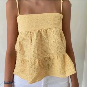 Zara topp - Jättefin topp ifrån zara💕💕 Använder inte 😇