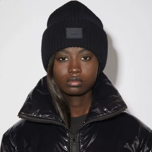 Acnemössa - En Avbemössa som användes i vintras. Budet börjar på 600 direktpris 800. 💕