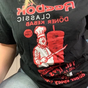 Reebok - T-shirt från reebok, köpt på caliroots 2019. Inga fel. Storlek herr M.