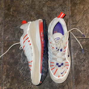 Nike air max 97 - Säljer mina Nike air max 97 eftersom jag nästan aldrig använt dom. Köpta för 2100 kr. 