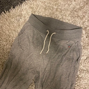 Mjukisbyxor från gant  - Aldrig använda! Behöver strykas 