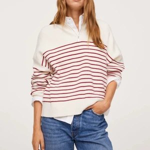 Randig tröja - Helt slutsåld på mangos hemsida säljer för 350kr helt ny o aldrig använd❤️