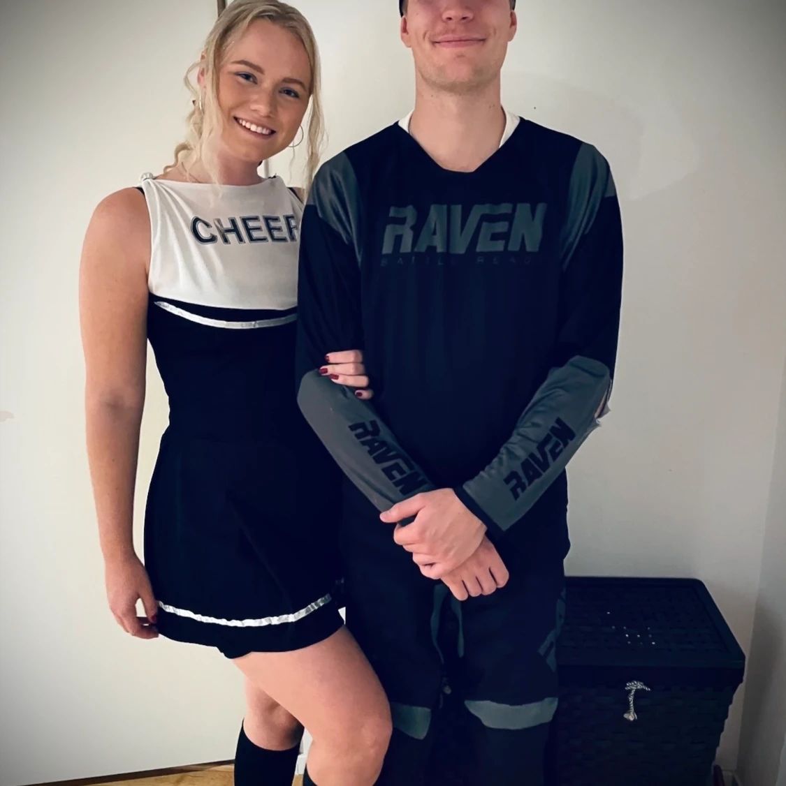 Cheerleader outfit pompoms ingår  - 91