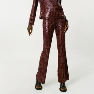 Glittriga byxor Zara - Intressekoll på dessa ASBALLA paljettbyxor från Zara, använda endast en gång och köpta för 700kr!!