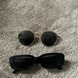 Solglasögon  - Två stycken solglasögon, 50 kr styck❤️‍🔥✨