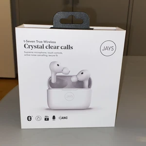 Trådlösa hörlurar, Crystal clear calls  - Denna paket är oöppnad och är i nyskick, har redan likadan i svart så säljer mina vita par. Ordinarie pris är 1499kr 