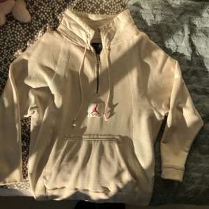 Air Jordan flight hoodie - Hoodie/sweatshirt från Air Jordan. Storlek S (Herr). 