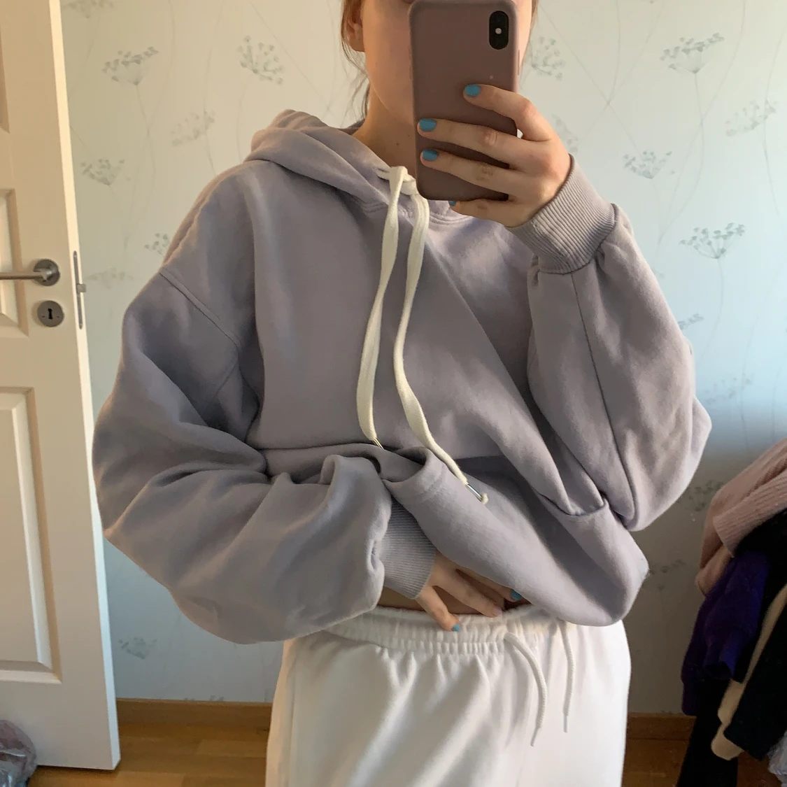 Skön ljusblå hoodie