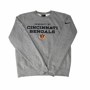 Nike Cincinnati Bengals Sweatshirt - Riktigt snygg vintage Nike sweatshirt med broderade bokstäver, bra skick! Prutbar