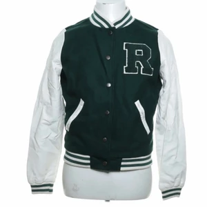 College jacka  - Snygg college jacka:)  