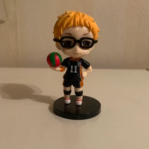 Anime figur manga haikyu - Anime figur i bra skick! Kei Tsukishima från Haikyuu!! Skicka privat om du har frågor :)