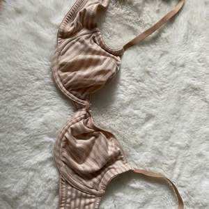 Beige bh från Beedees lovely lingerie i jätte bra styck