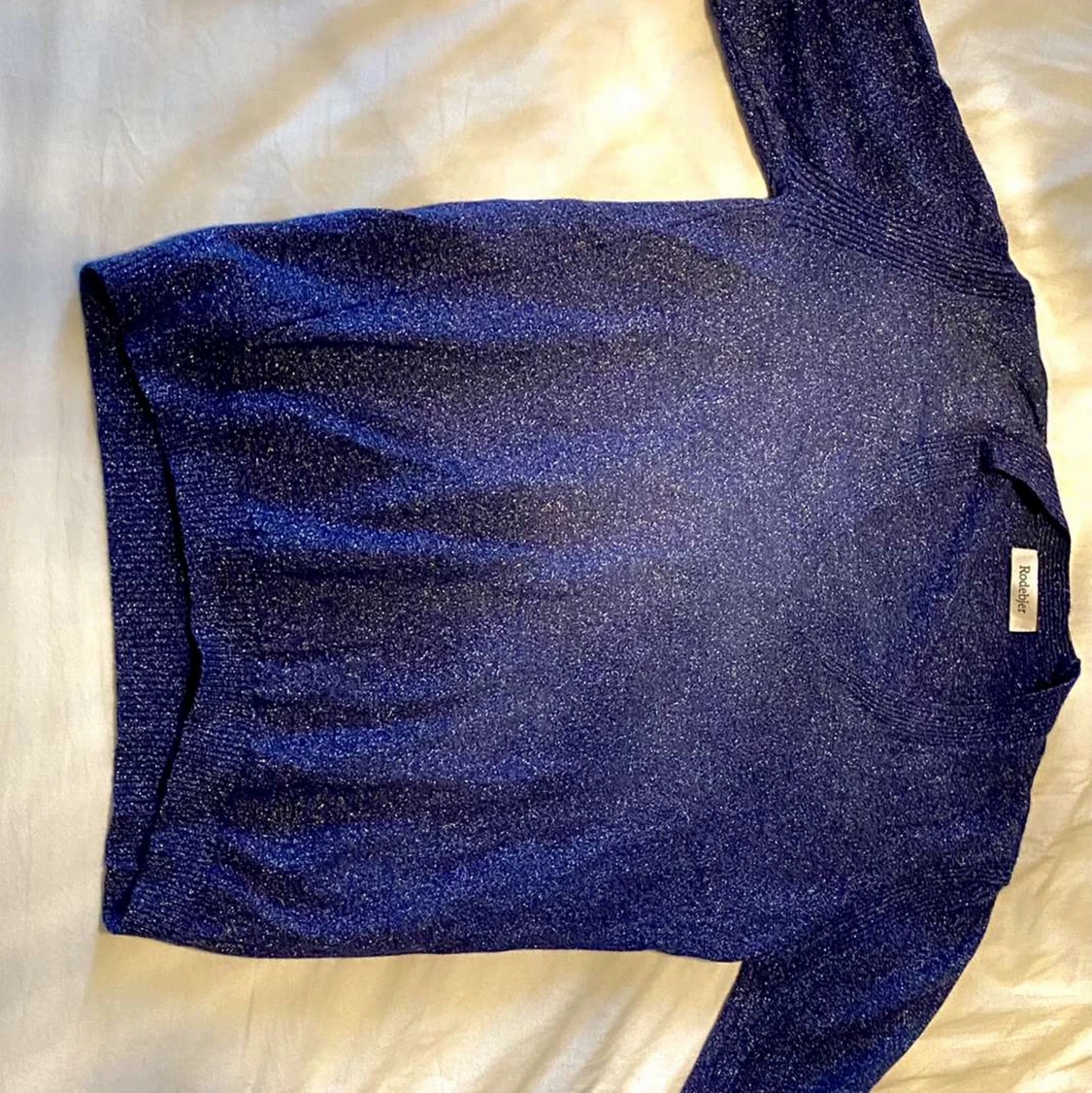 lila glittrig tröja