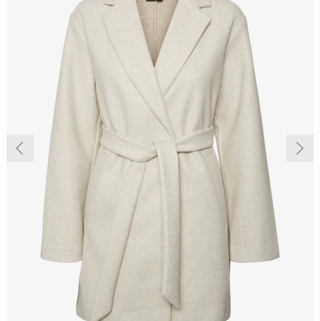 Skärpförsedd jacka