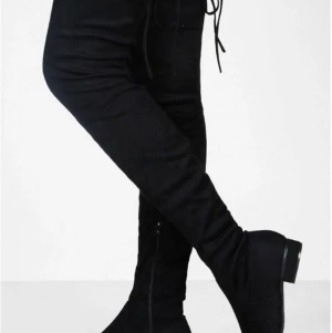 Lårhöga boots  - För små på mig, storlek 37