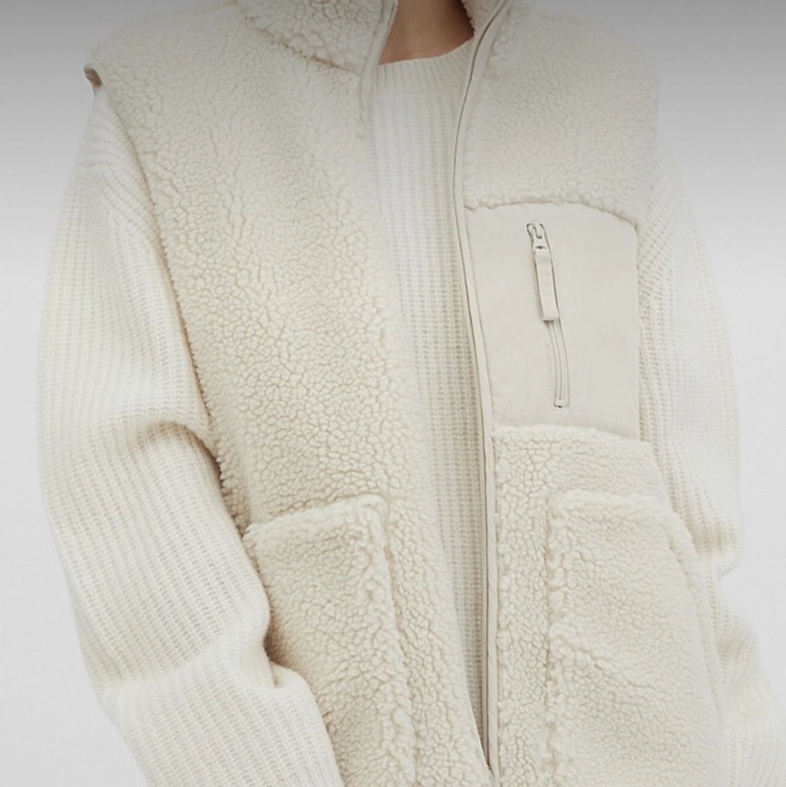 A day’s march pile vest 