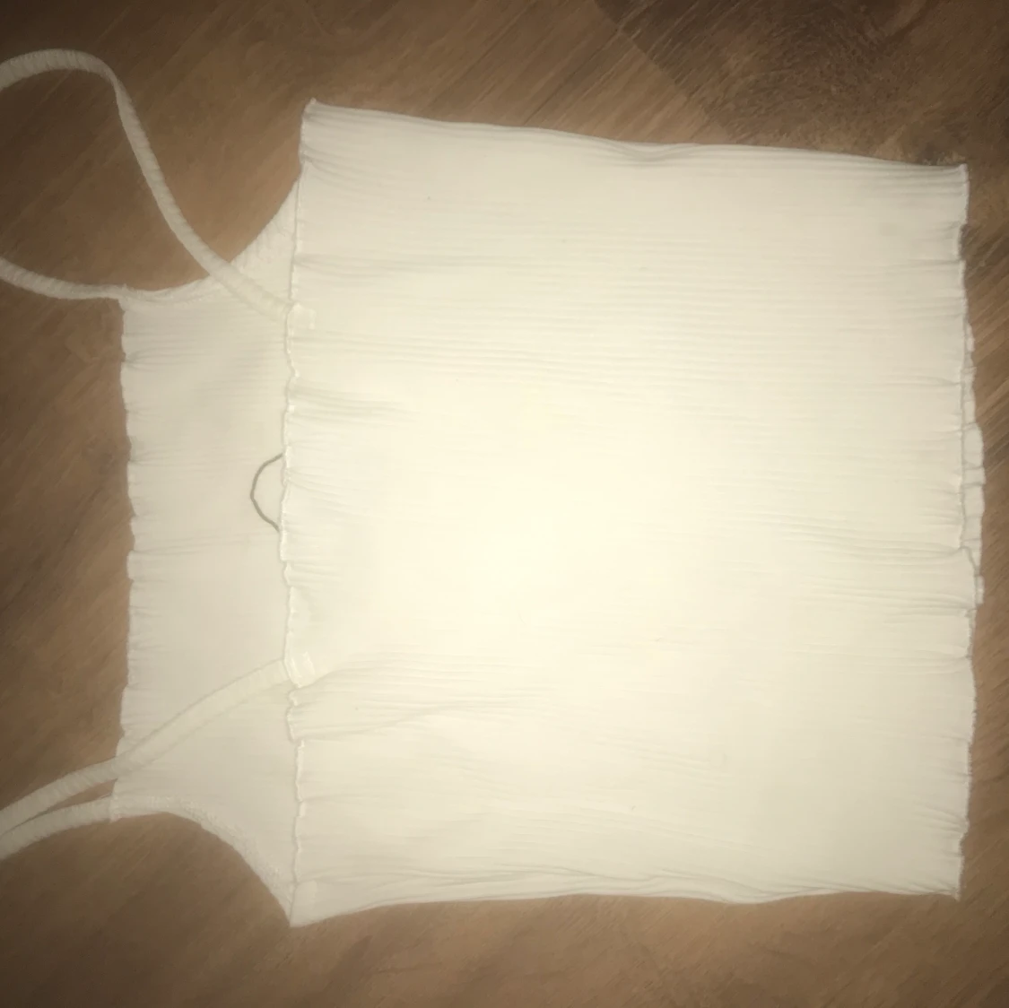 Ett linne från nelly. Aldrig användt endast testad  - 90