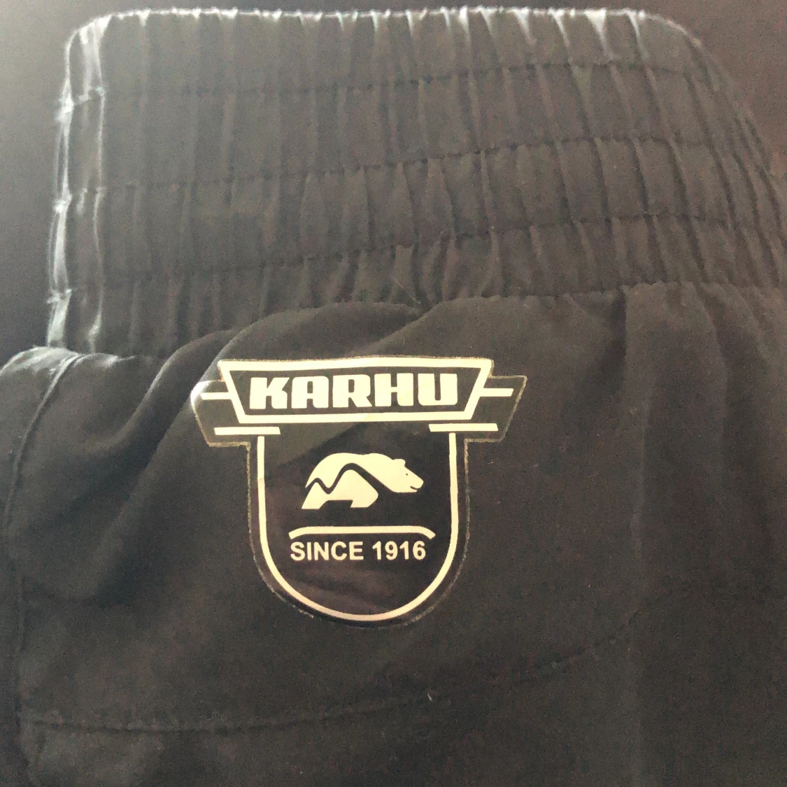KARHU tränings shorts strl xs - 91