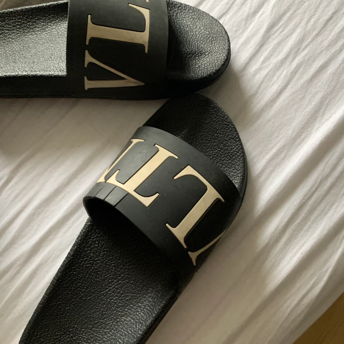 Valentino tofflor  - 91