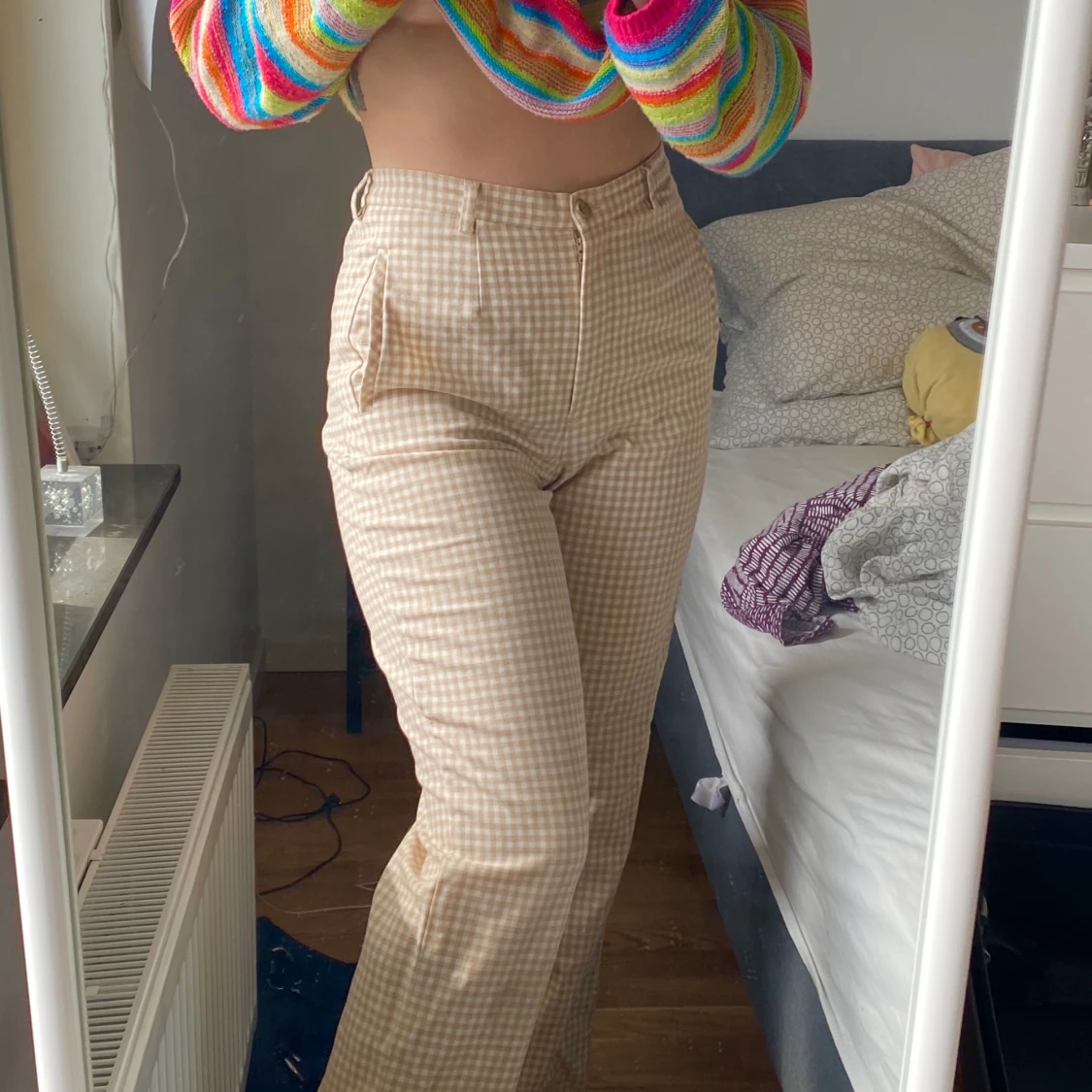 creme vita vintage rutiga byxor!