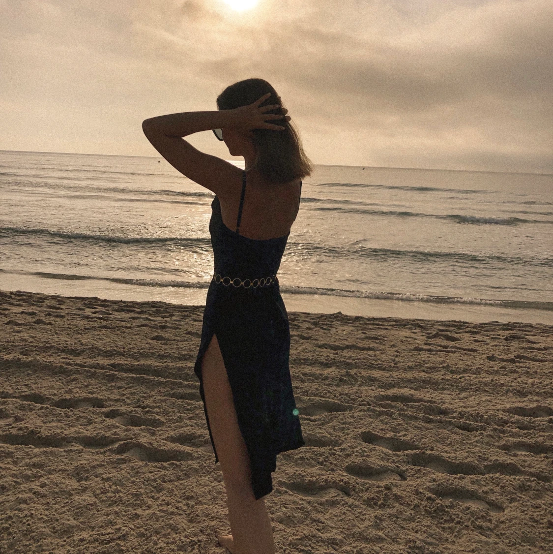 Satinklänning strl XS - 91