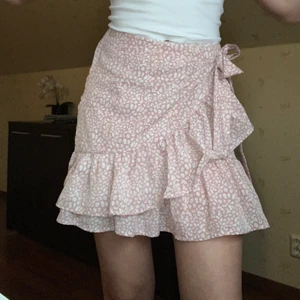 Rosa leopardmönstrad kjol, shein  - Tyvärr något genomskinlig, mest bakifrån:(