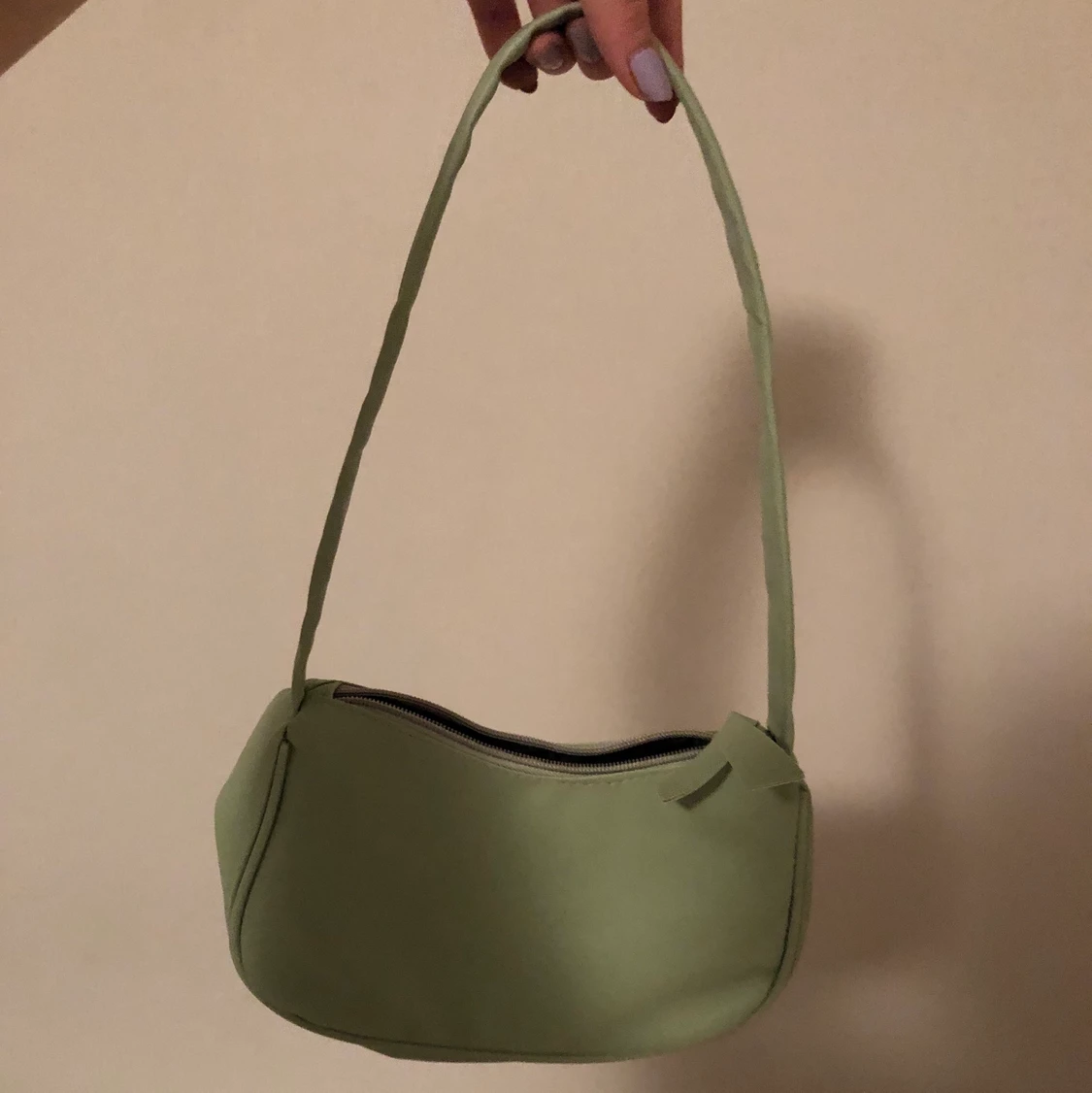 Page green baguette väska