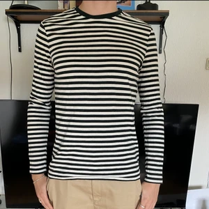 LONG SLEEVE - Mycket bra skick! 