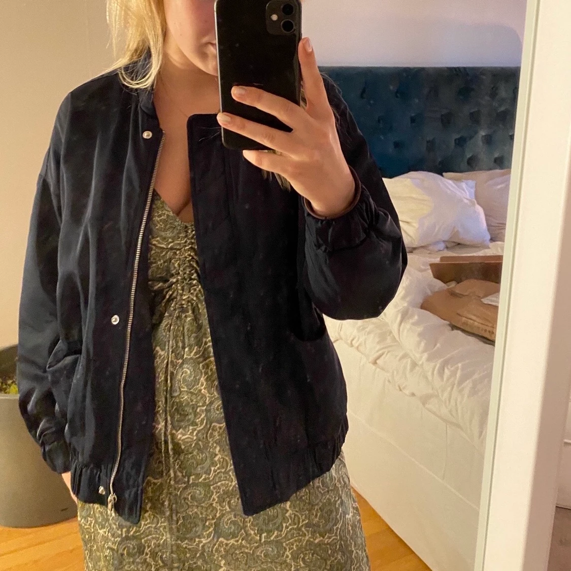 Supersnygg bomber jacka från ellos - 90