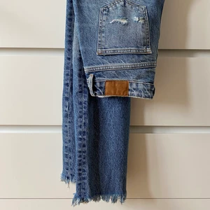 Zara Jeans - Säljer dessa jeans från Zara i storlek 34.