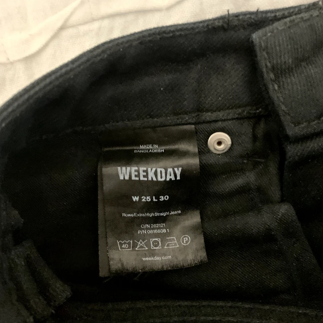 Svarta jeans weekday  - 91