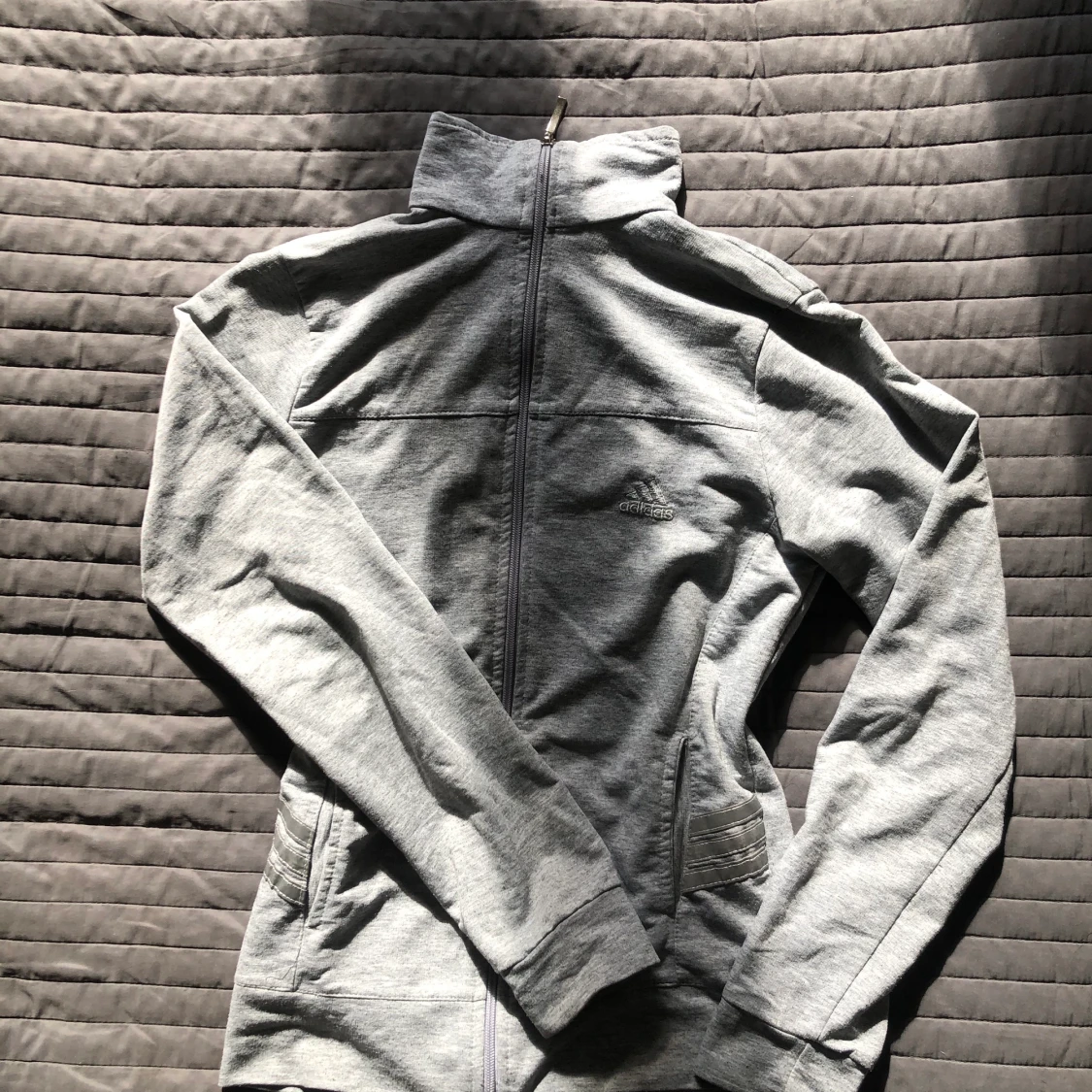 Adidas tröja, storlek xs