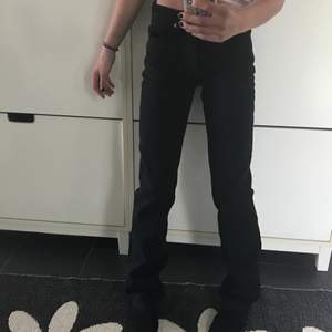 Svarta lågmidjade jeans från ZARA!!! Super snygga!😊😍😍