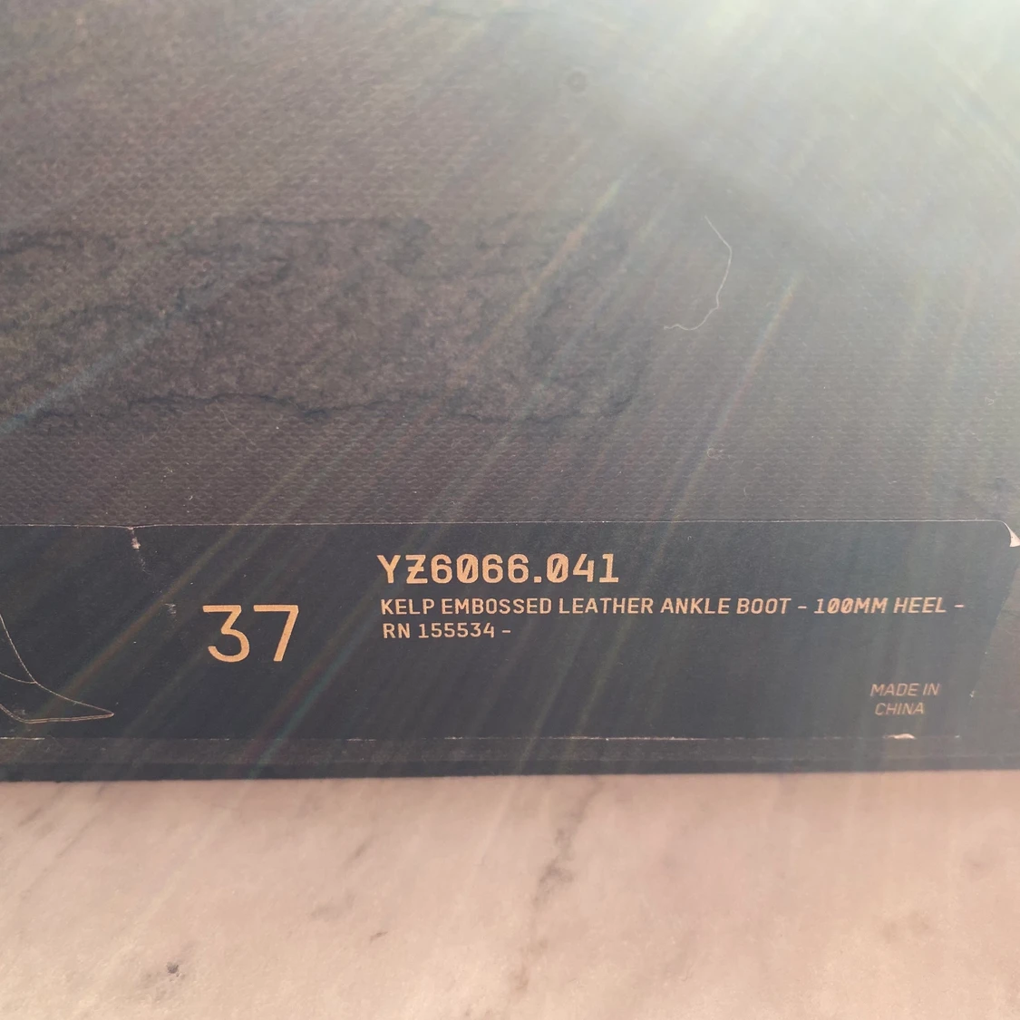 Klackskor från yeezy - 90